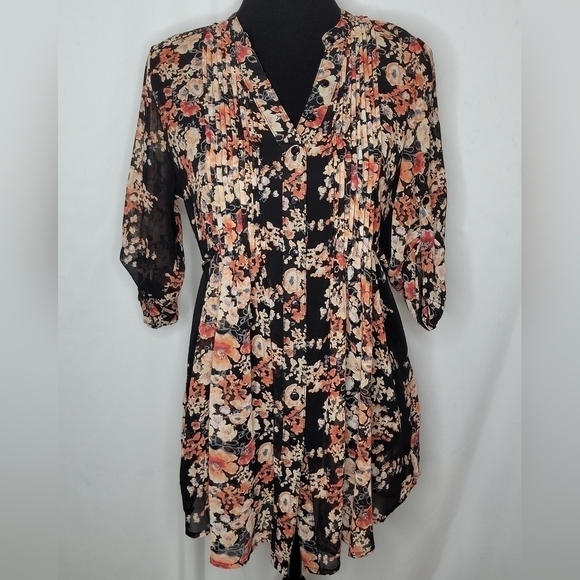 American Rag Semi Sheer Floral V-Neck Button Pintuck 3/4 Sleeve Blouse - Size S - Picture 1 of 7